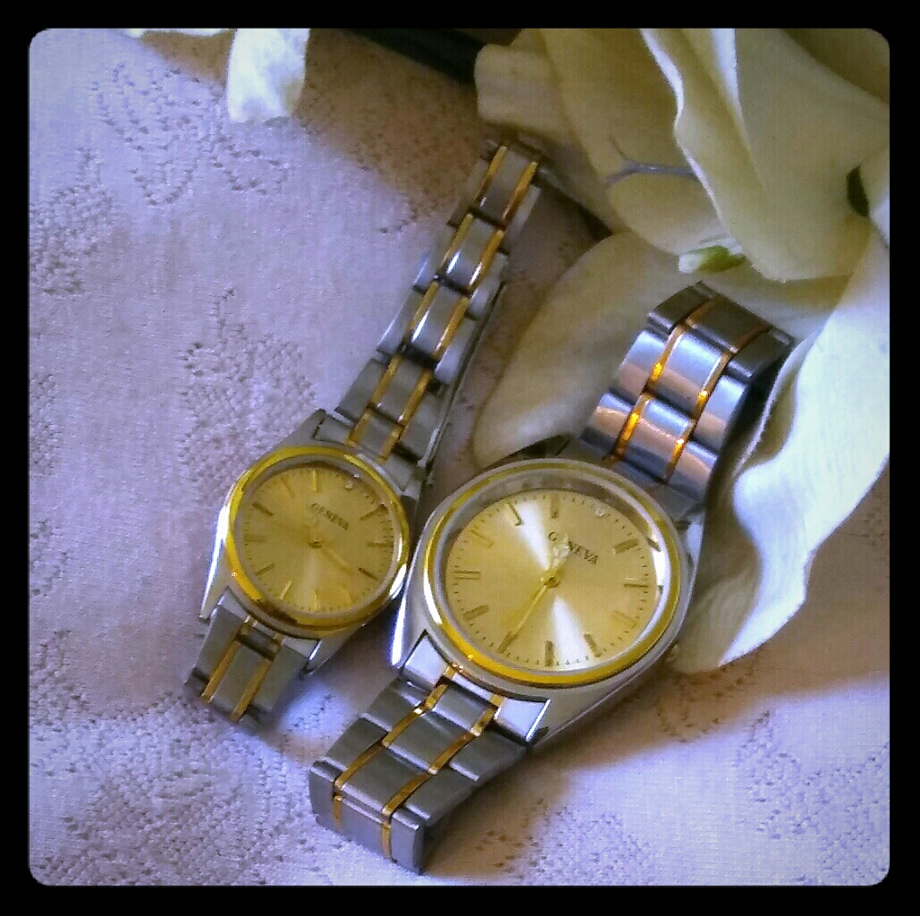 Vintage Geneva Mens  Womens Watch Ser